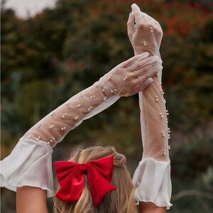 12th Tribe Tani Pearl Gloves with Satin